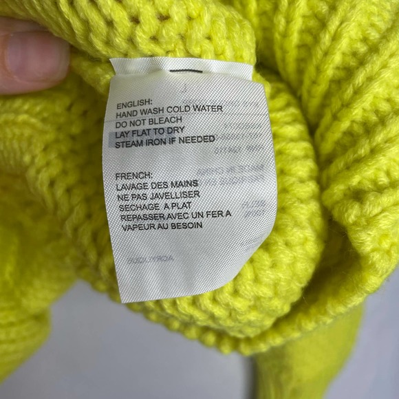 Elodie Colorblock White Neon Green Sweater Large - Picture 5 of 6